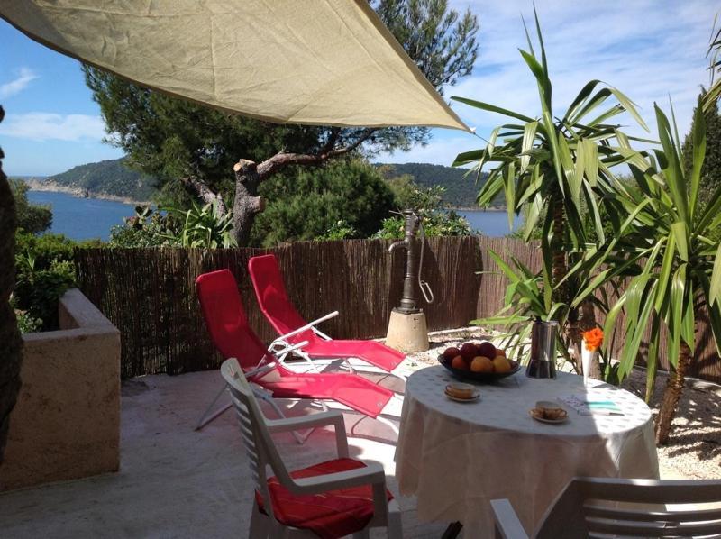 Aparthotel La Coccinelle Île du Levant Exterior foto