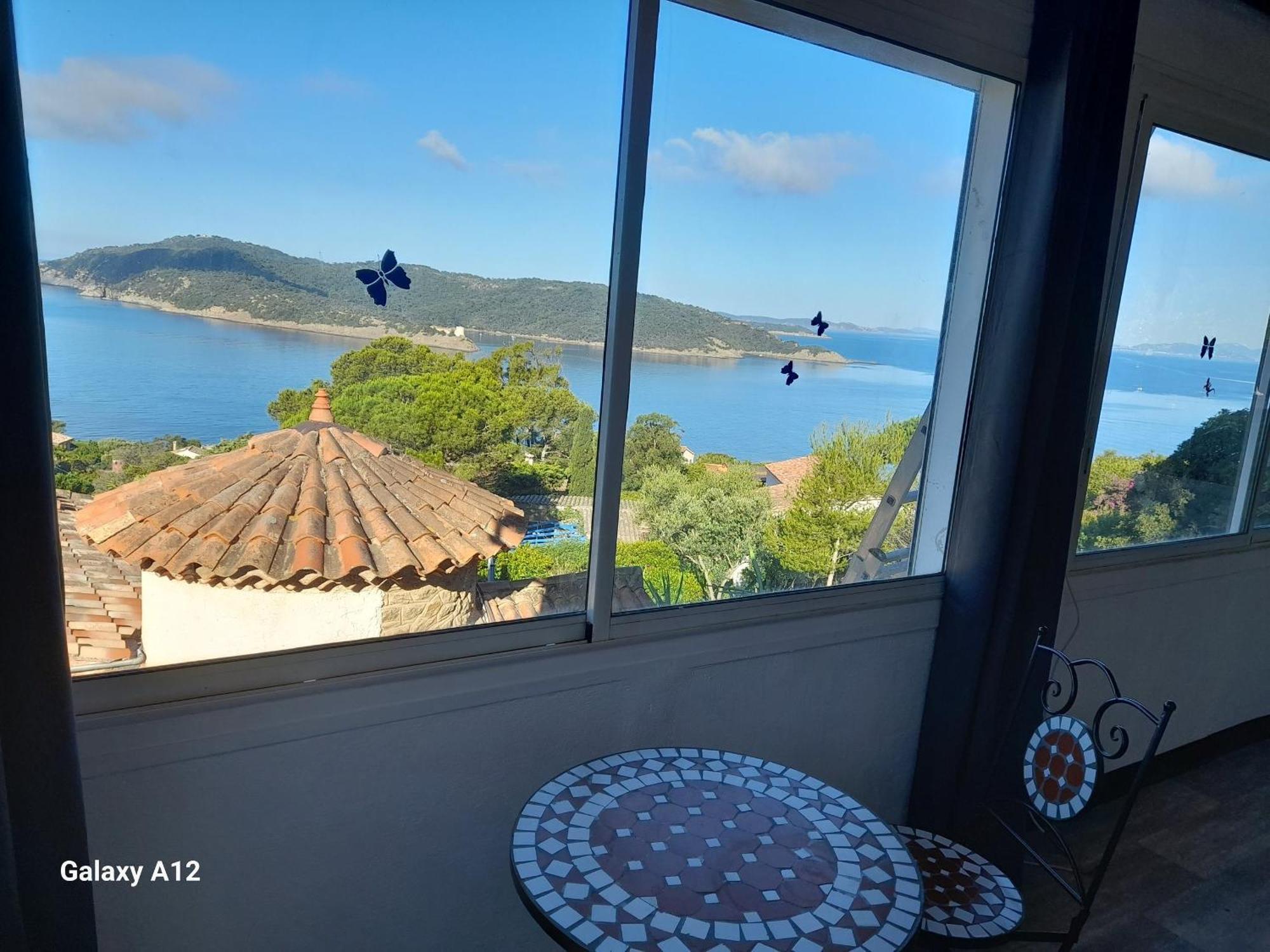 Aparthotel La Coccinelle Île du Levant Exterior foto