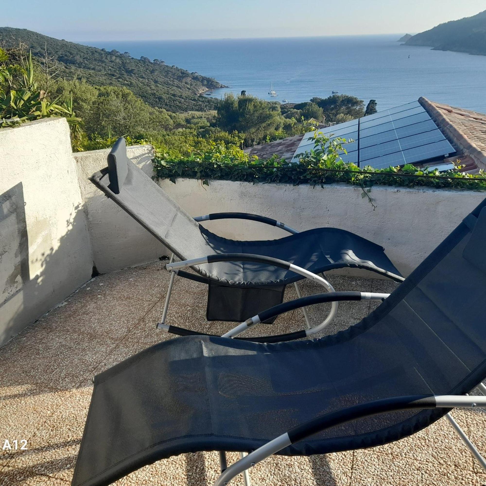Aparthotel La Coccinelle Île du Levant Exterior foto